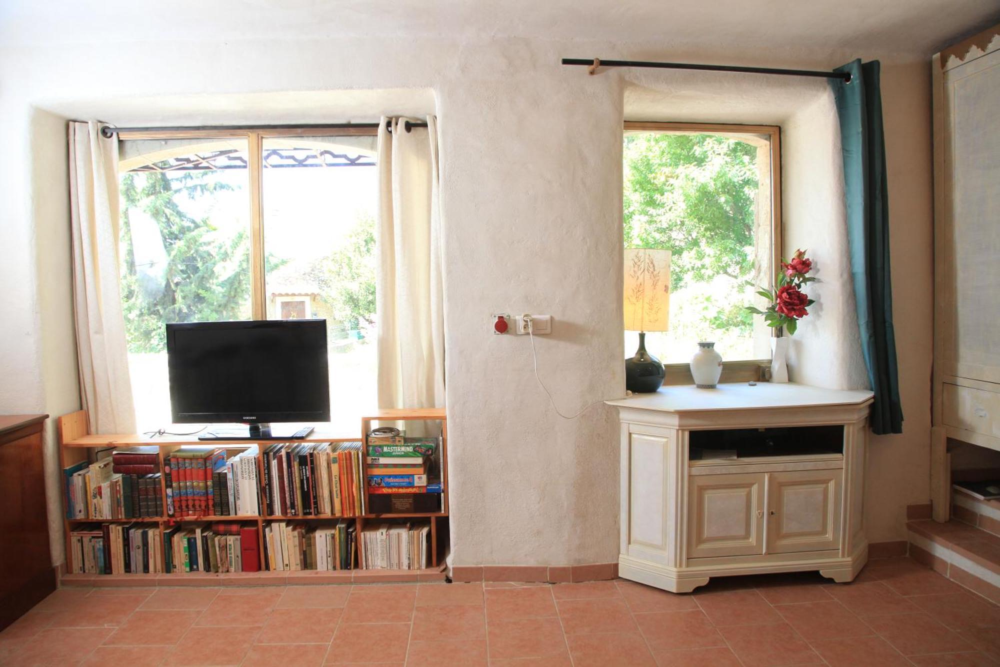 Appartement Avec Grande Terrasse Privative En Parc Regional Du Verdon Puimoisson Luaran gambar