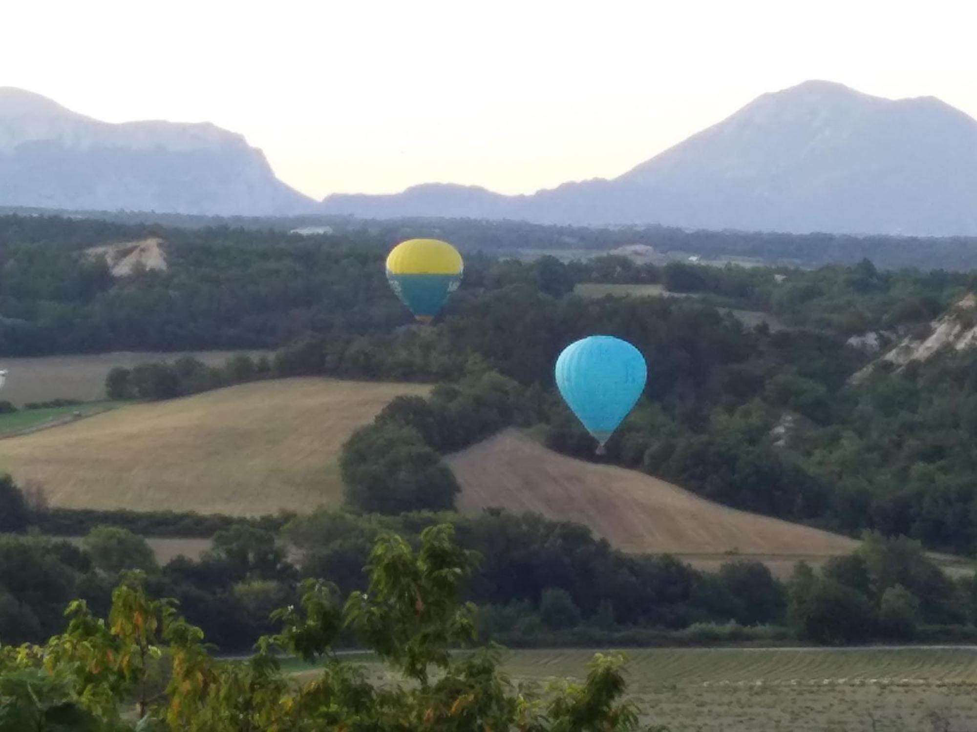 Appartement Avec Grande Terrasse Privative En Parc Regional Du Verdon Puimoisson Luaran gambar